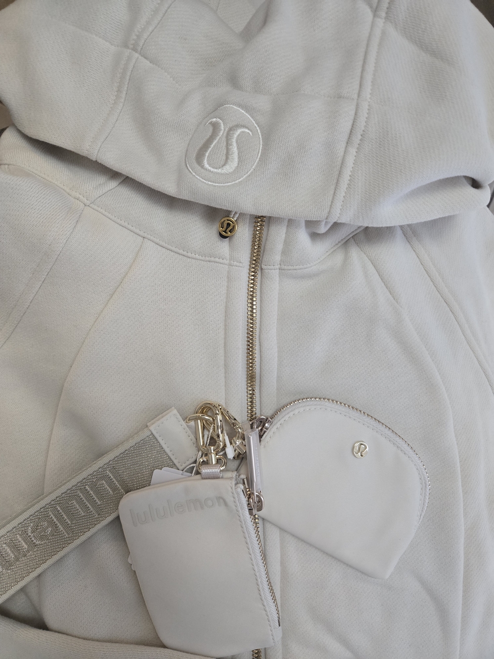 Lululemon **Bundle Scuba Full Zip Hoodie & Dual Pouch